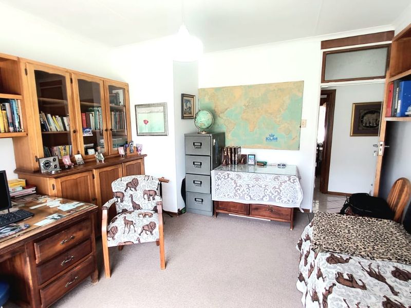 Vintage 3 bedroom home for sale in Vanderbijlpark. - Photo 9