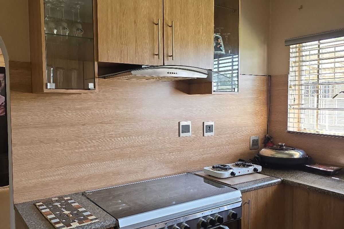 Three bedroom house to rent in SE 6, Vanderbijlpark - Photo 5