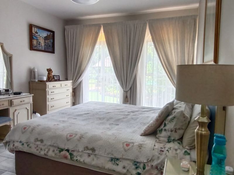 This Fascinating, Charming Home with a backyard of Enchanted Beauty includes: - Photo 7