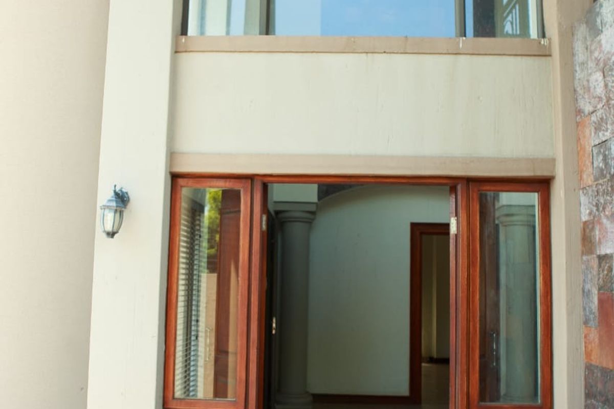 Exquisite Double-Storey Family Home in a Secure Estate - Photo 4