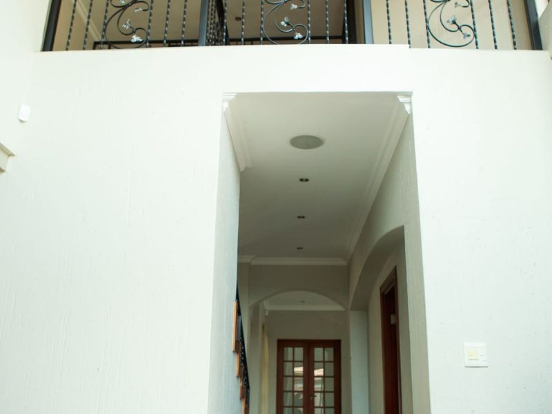 Exquisite Double-Storey Family Home in a Secure Estate - Photo 9