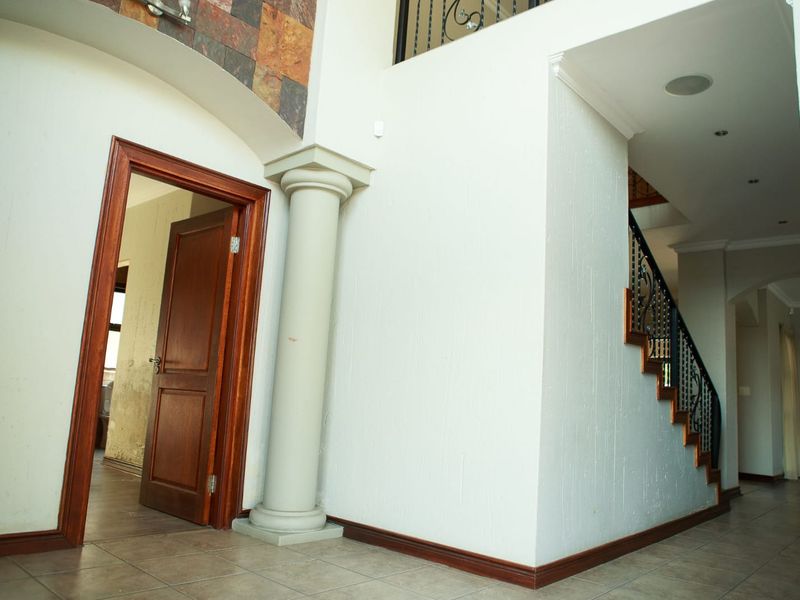 Exquisite Double-Storey Family Home in a Secure Estate - Photo 8