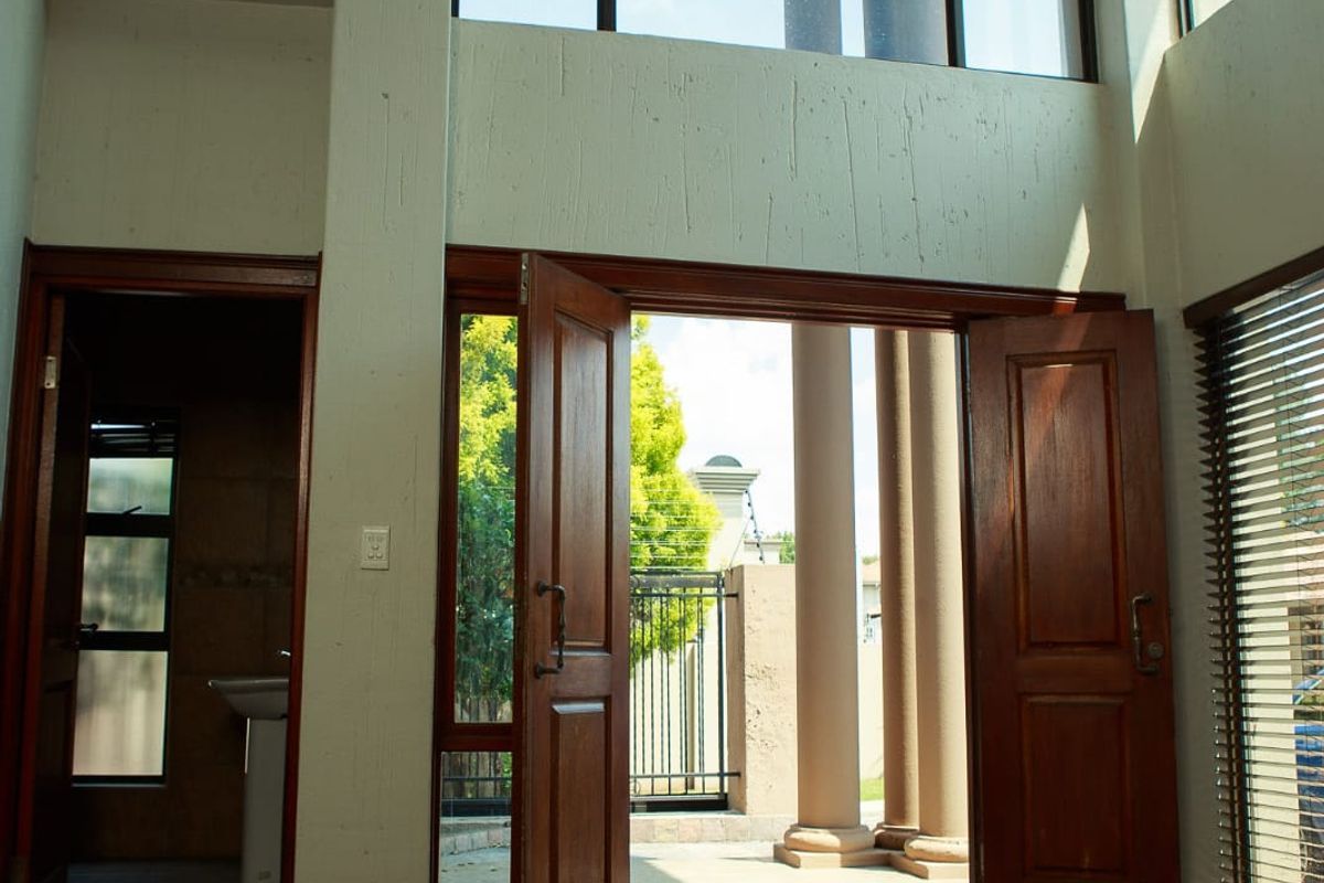 Exquisite Double-Storey Family Home in a Secure Estate - Photo 5