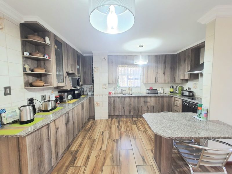 Millionaires Bend Property Can Be Yours Today For An Unbelievable Price - Photo 7