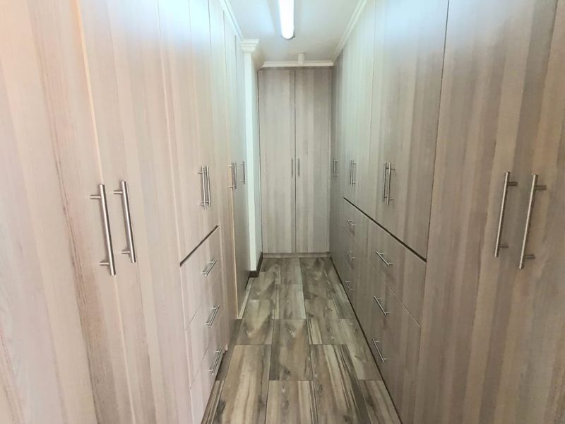 Millionaires Bend Property Can Be Yours Today For An Unbelievable Price - Photo 9