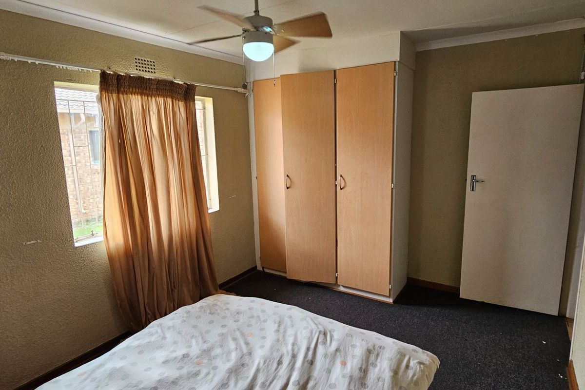 3 Bedroom Townhouse in Bendor - Photo 5