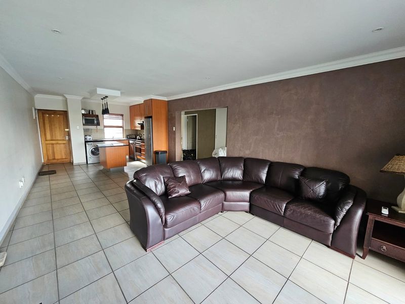 FOR SALE: Absolutely Stunning Apartment in Exclusive Golf Estate – Vanderbijlpark - Photo 7