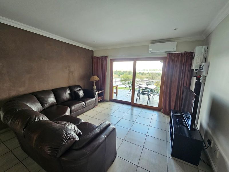 FOR SALE: Absolutely Stunning Apartment in Exclusive Golf Estate – Vanderbijlpark - Photo 6
