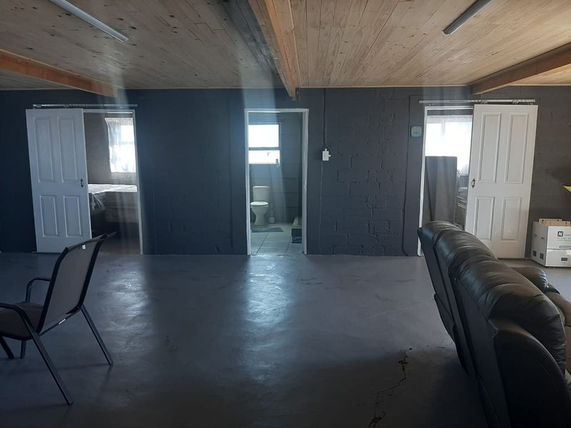 24.5 Hectare Waterfront Farm for Sale on the Banks of the Vaal Dam featuring: - Photo 6