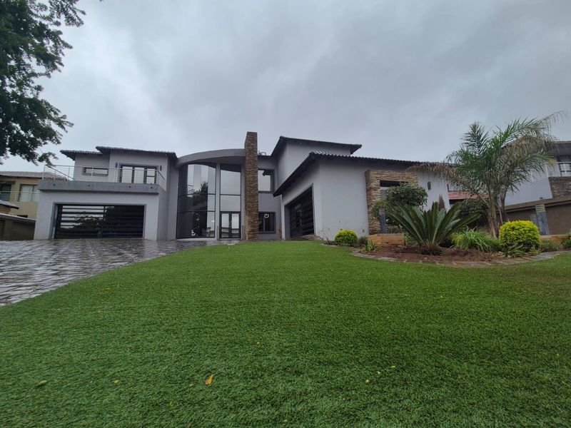 Sophisticated Estate Living in the Heart of Helderwyk - Photo 4