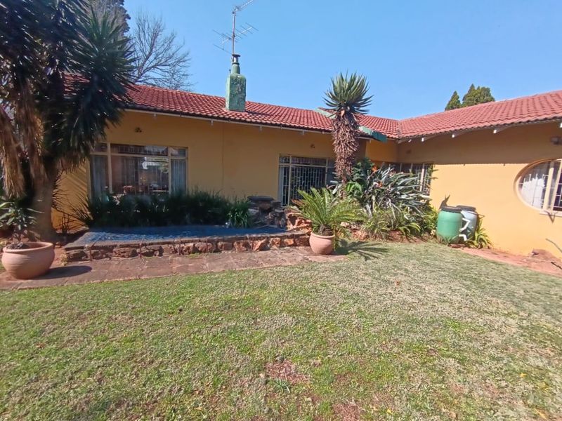 Charming 4-Bedroom Family Home in Dalview – Endless Potential! - Photo 7