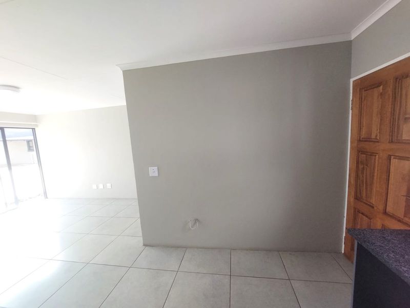 New Development : 3 Bedroom 2 Bathroom Rayton - Photo 6