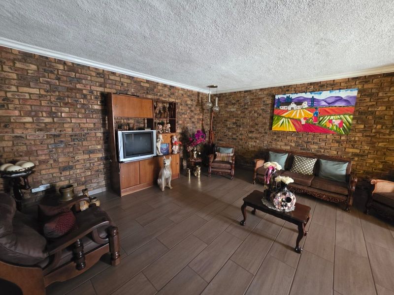 STUDENT ACCOMODATION!!  INVESTMENT OPPURTUNITY - Photo 3