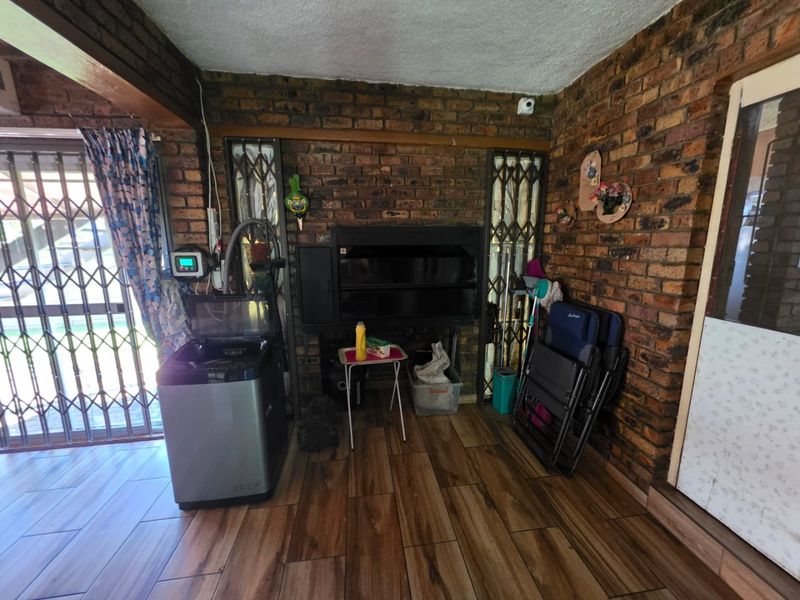 STUDENT ACCOMODATION!!  INVESTMENT OPPURTUNITY - Photo 2