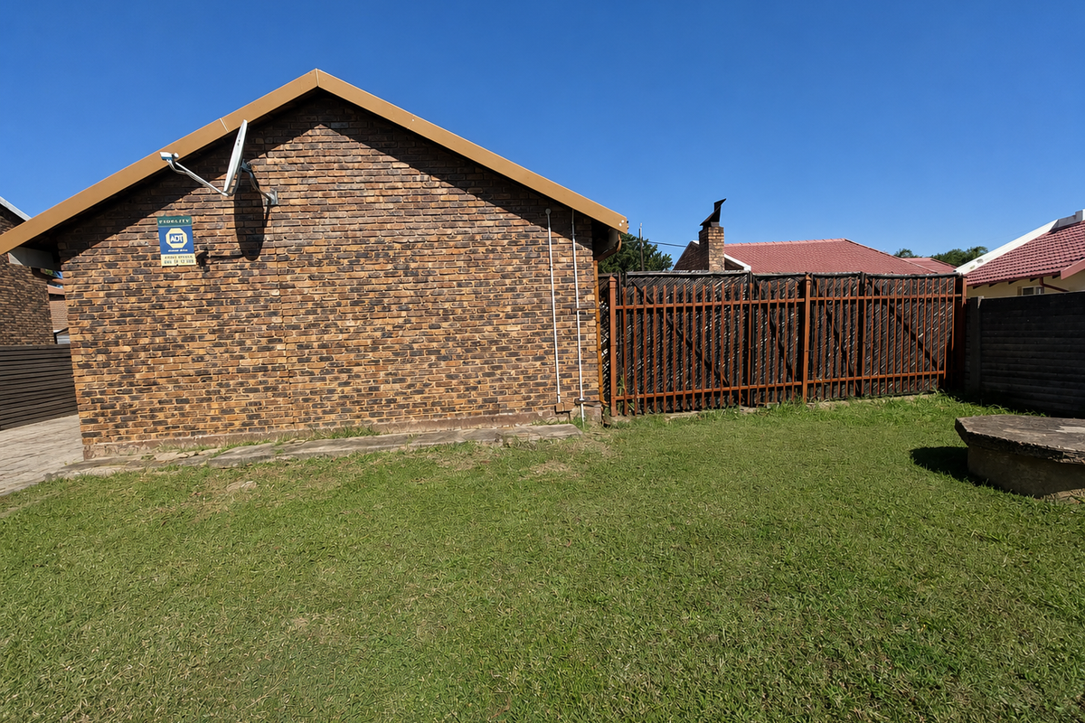 2 Bedroom House for Rent - Photo 2