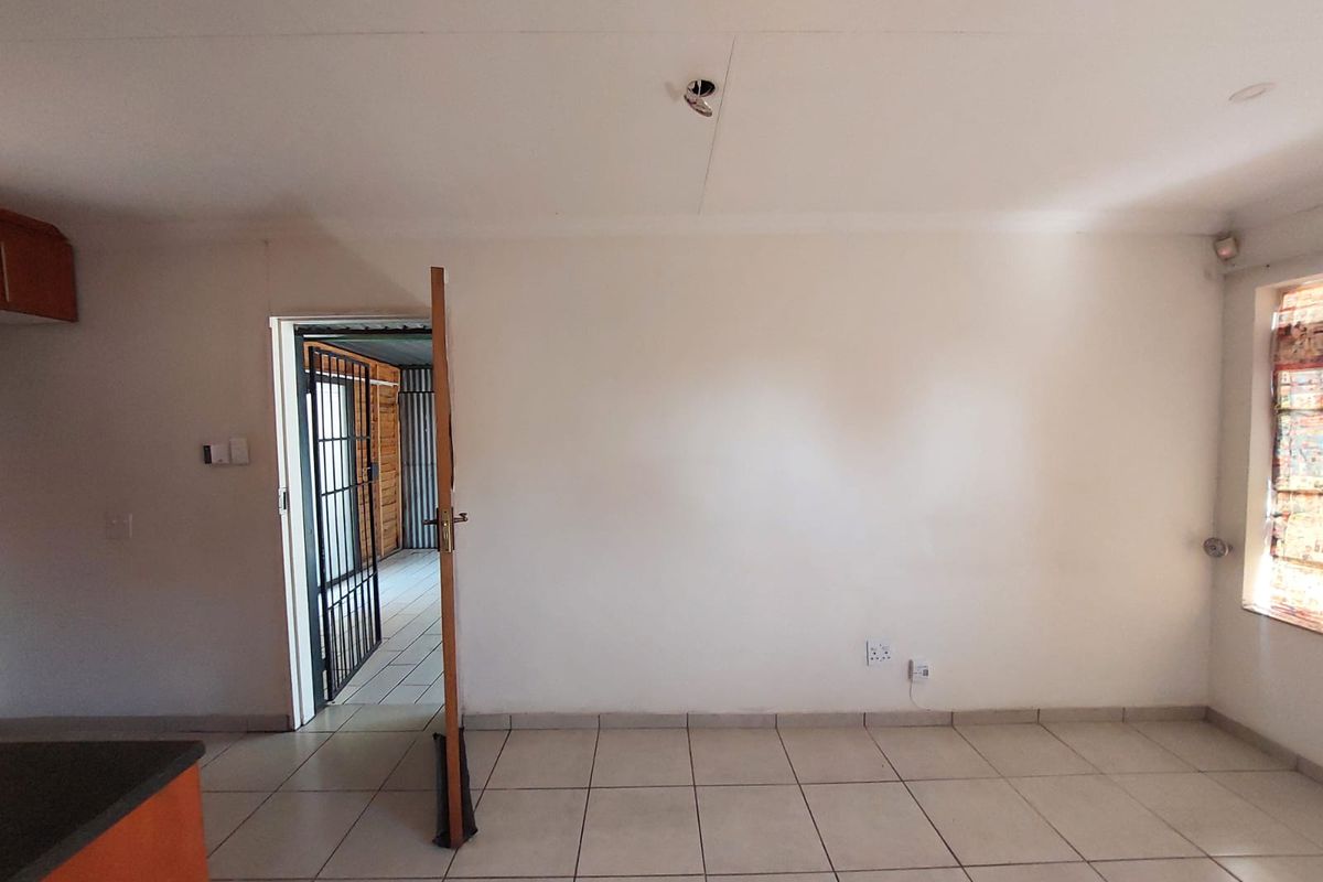 2 Bedroom House for Rent - Photo 5