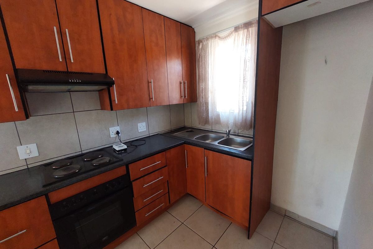 2 Bedroom House for Rent - Photo 4