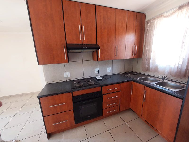 2 Bedroom House for Rent - Photo 3