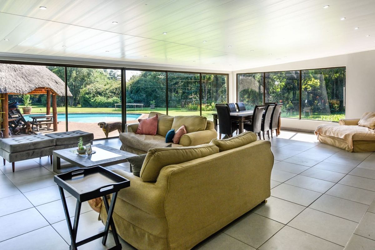 UNBELIEVABLE SW 5 Proper Property New To The Market....(Smart App For All The Lights) - Photo 3