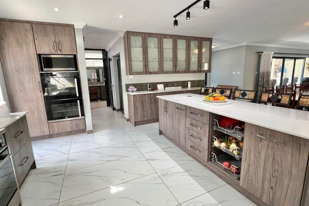 Modern Family Home with Breataking Ocean Views in Wavecrest - Photo 5