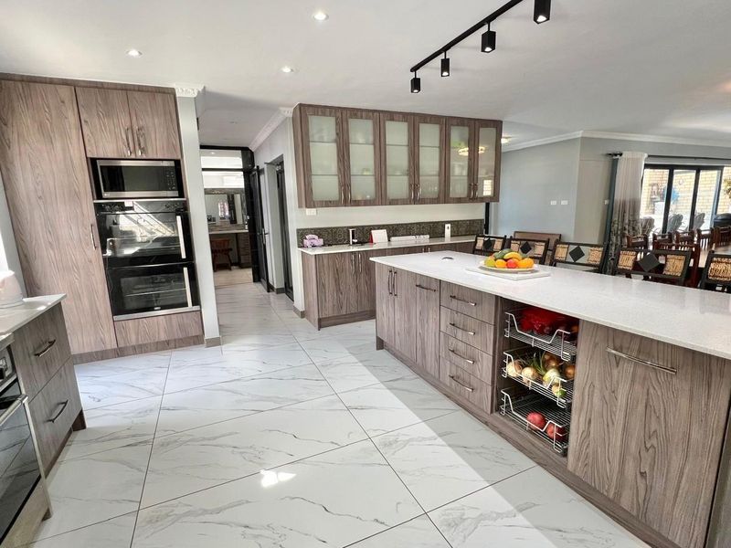 Modern Family Home with Breataking Ocean Views in Wavecrest - Photo 5