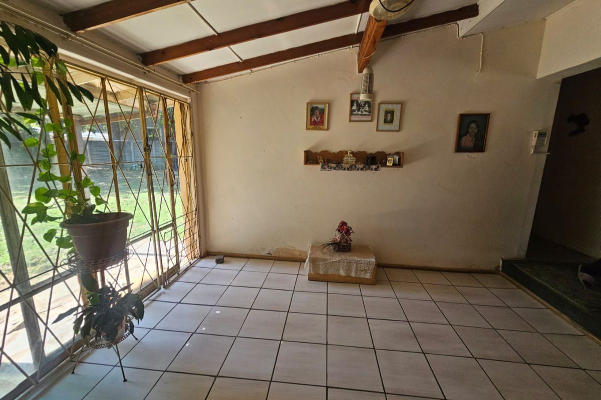 Cozy 4-Bedroom Home for Sale in Sasolburg! - Photo 3