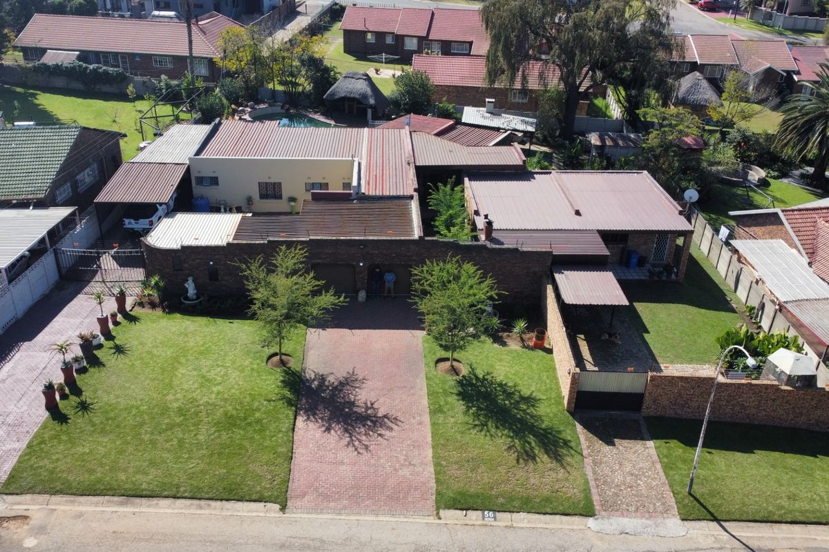 Spacious 4-Bedroom Family Home with Income-Generating Flatlet For Sale in Modelpark - Photo 3