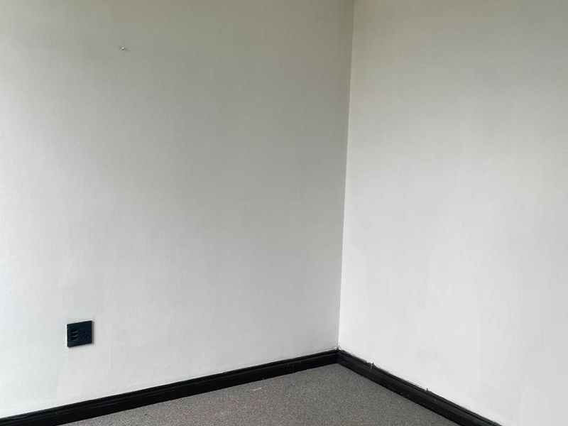 2-Bedroom Flat for Sale – Prime Location & Modern Comfort - Photo 10