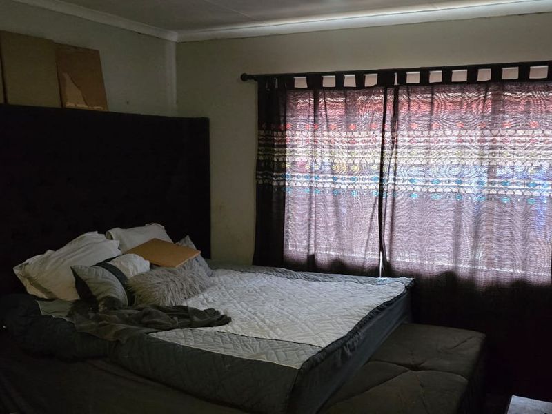 4 Bedrooms |  2 Bathrooms | 2 Garages |  531m2 Stand - Photo 9