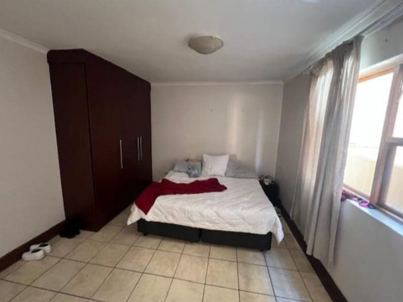 Modern 3-Bedroom Duplex Townhouse with Double Garage and Braai Balcony - Photo 5