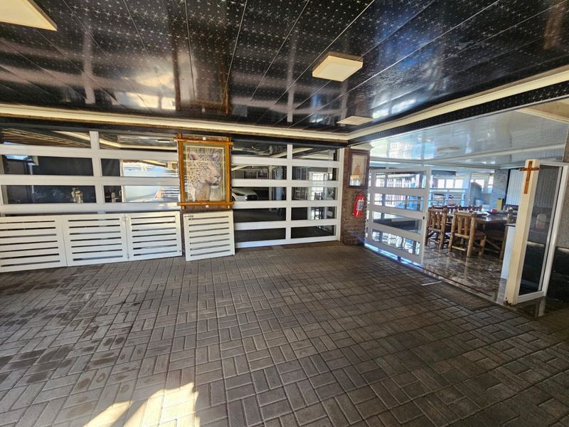 IMMACULATE FAMILY HOME FOR SALE IN ARCON PARK! - Photo 3