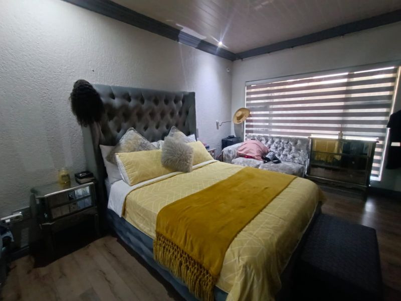 !Thrilling, Full of Life!  !In a Community vibrant with Warmth and Friendliness! - Photo 10