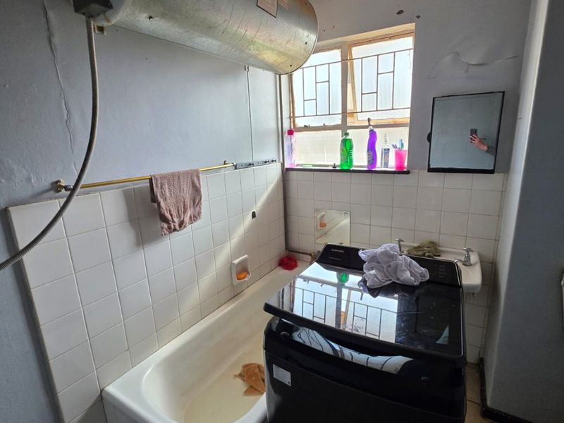 SPECIAL PRICE FOR A ONE BEDROOM FLAT - Photo 6