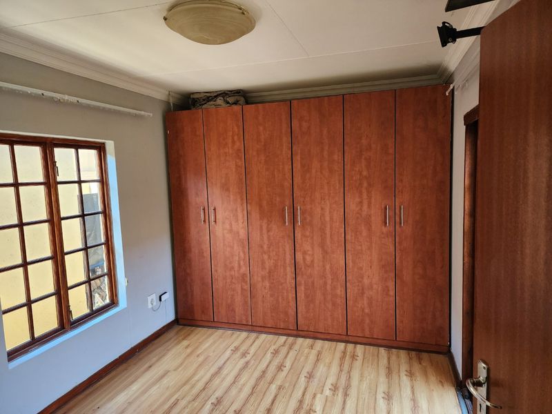 3 bedroom Townhouse - Photo 4