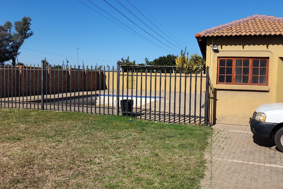 3 bedroom Townhouse - Photo 5