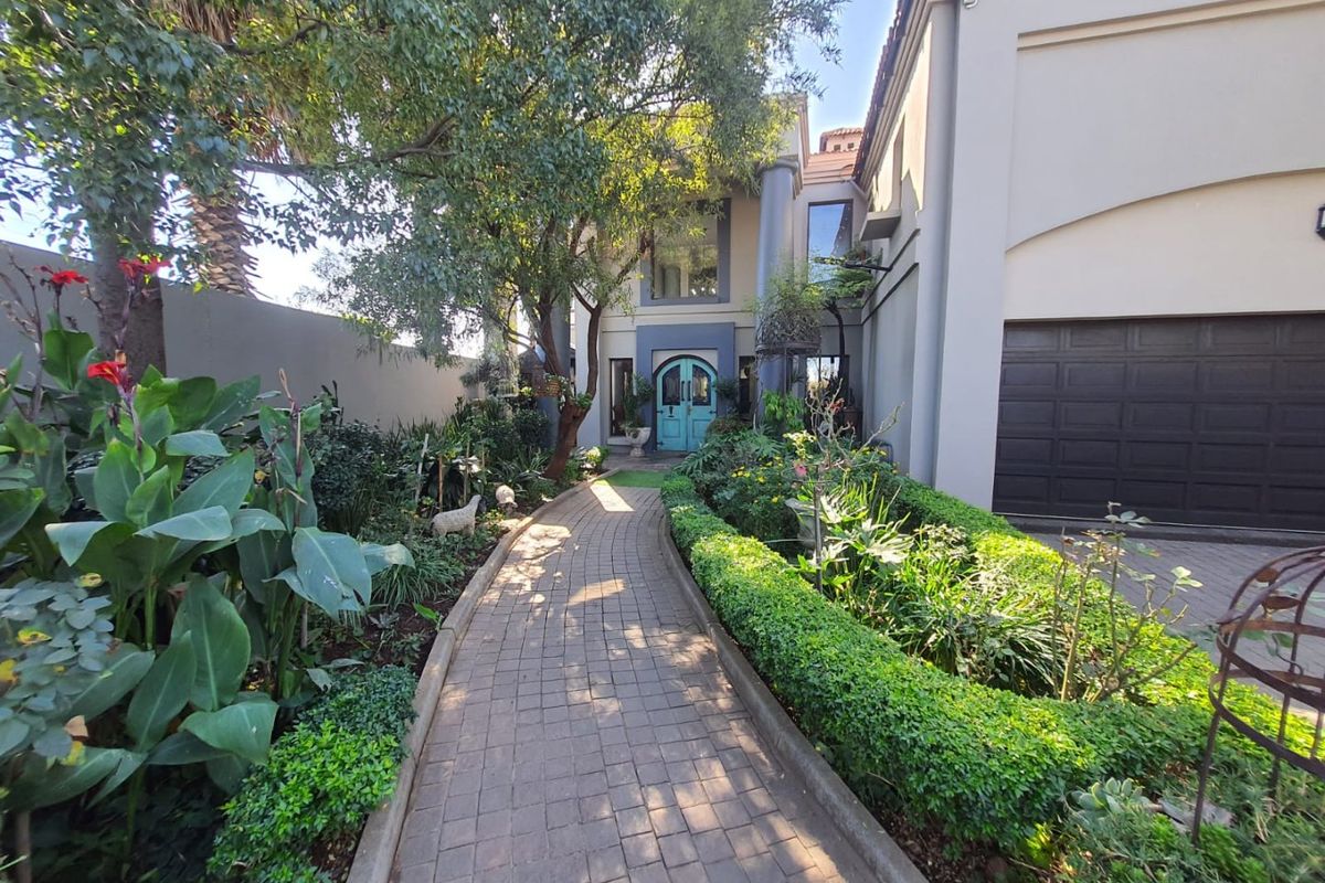 Absolute Gem of A Property With A Vintage Vibe For Sale In The Beautiful Vaalpark - Photo 3