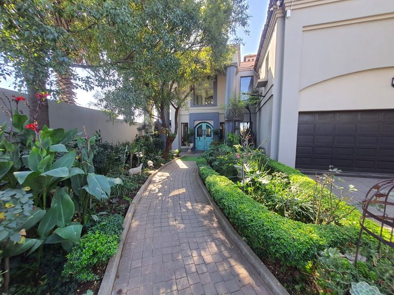 Absolute Gem of A Property With A Vintage Vibe For Sale In The Beautiful Vaalpark - Photo 3