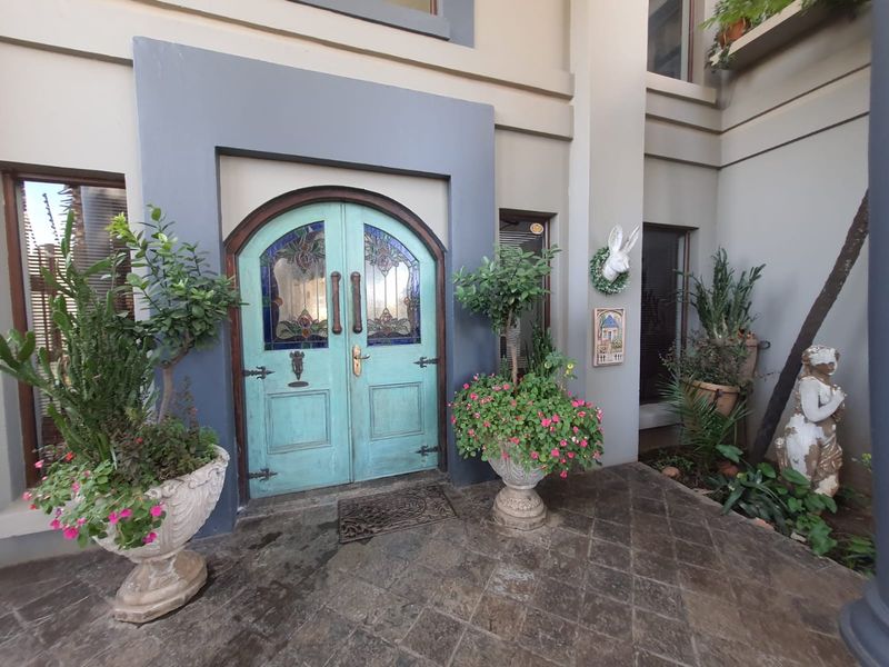 Absolute Gem of A Property With A Vintage Vibe For Sale In The Beautiful Vaalpark - Photo 5