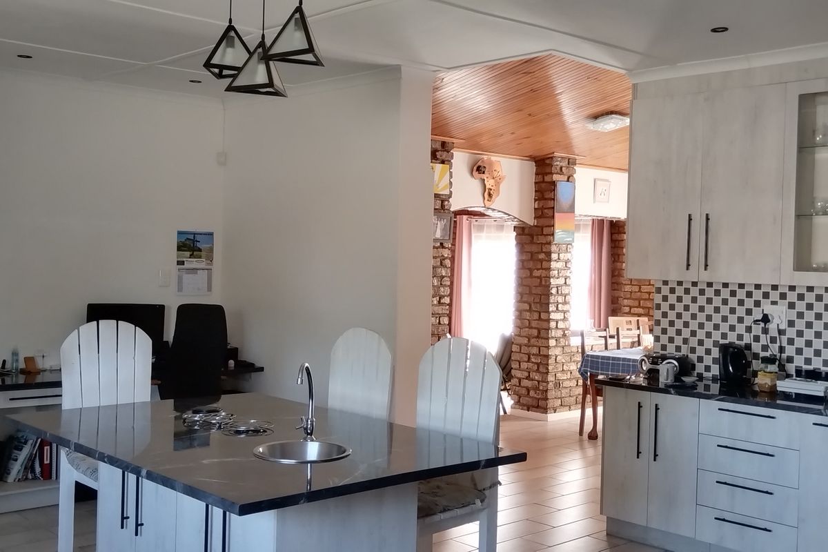 Welcome Home – A Move-In Ready Gem in Retief That’s Ready to Impress! - Photo 5