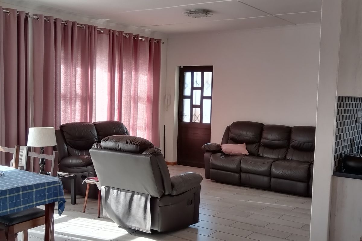 Welcome Home – A Move-In Ready Gem in Retief That’s Ready to Impress! - Photo 4