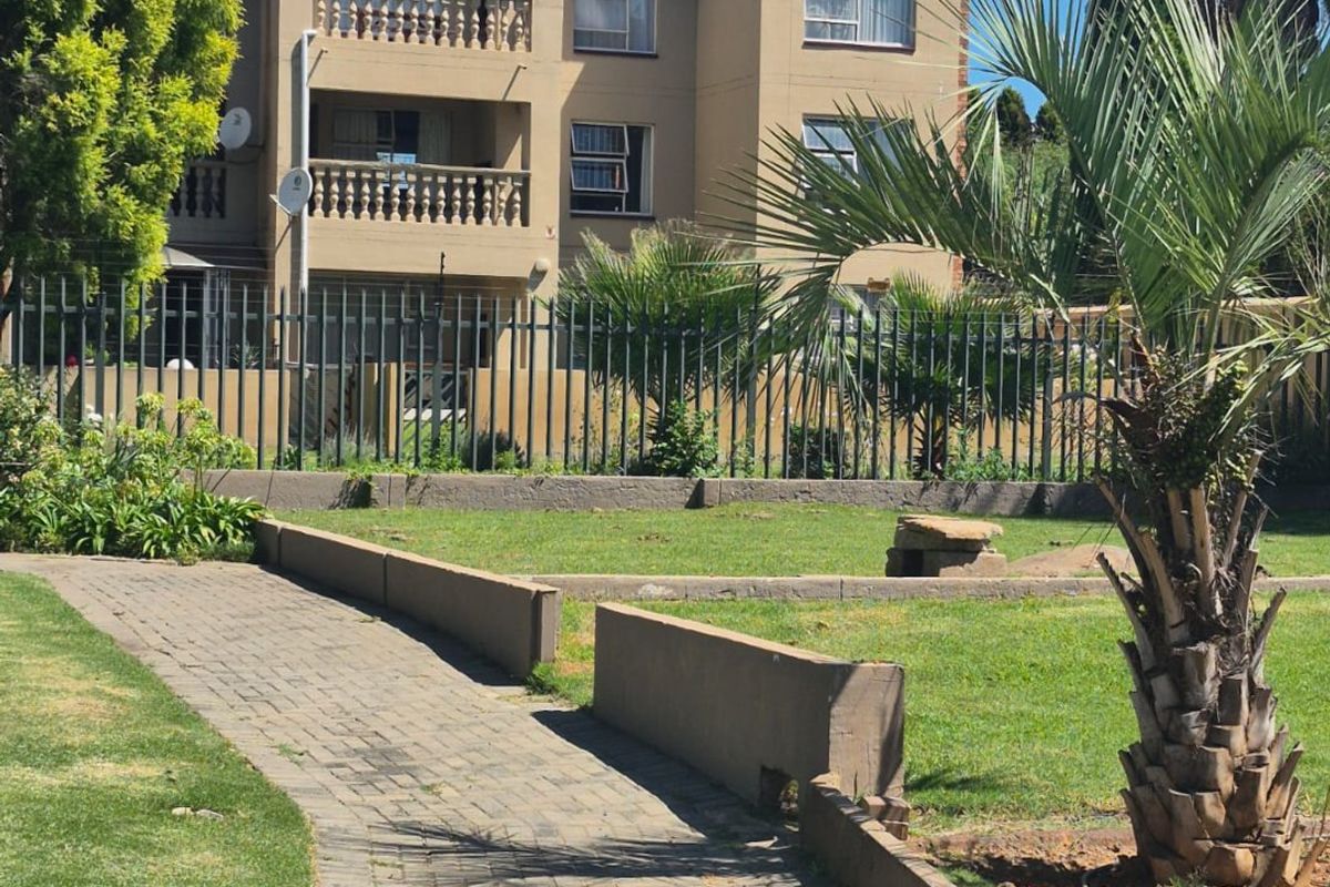 Stunning Apartment for Sale in Vaalpark – Riverfront Living at Its Best! - Photo 5