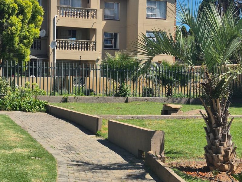 Stunning Apartment for Sale in Vaalpark – Riverfront Living at Its Best! - Photo 5