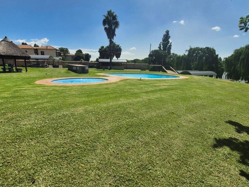 Stunning Apartment for Sale in Vaalpark – Riverfront Living at Its Best! - Photo 8