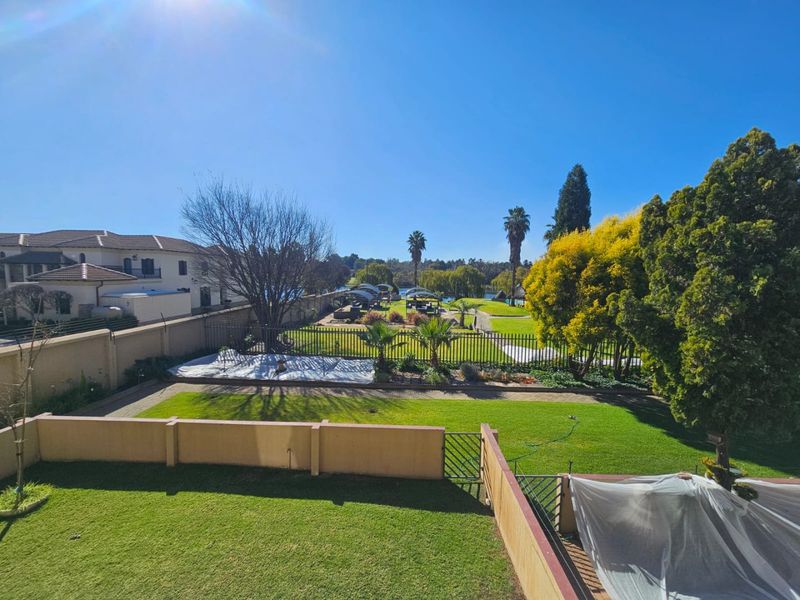 Stunning Apartment for Sale in Vaalpark – Riverfront Living at Its Best! - Photo 2