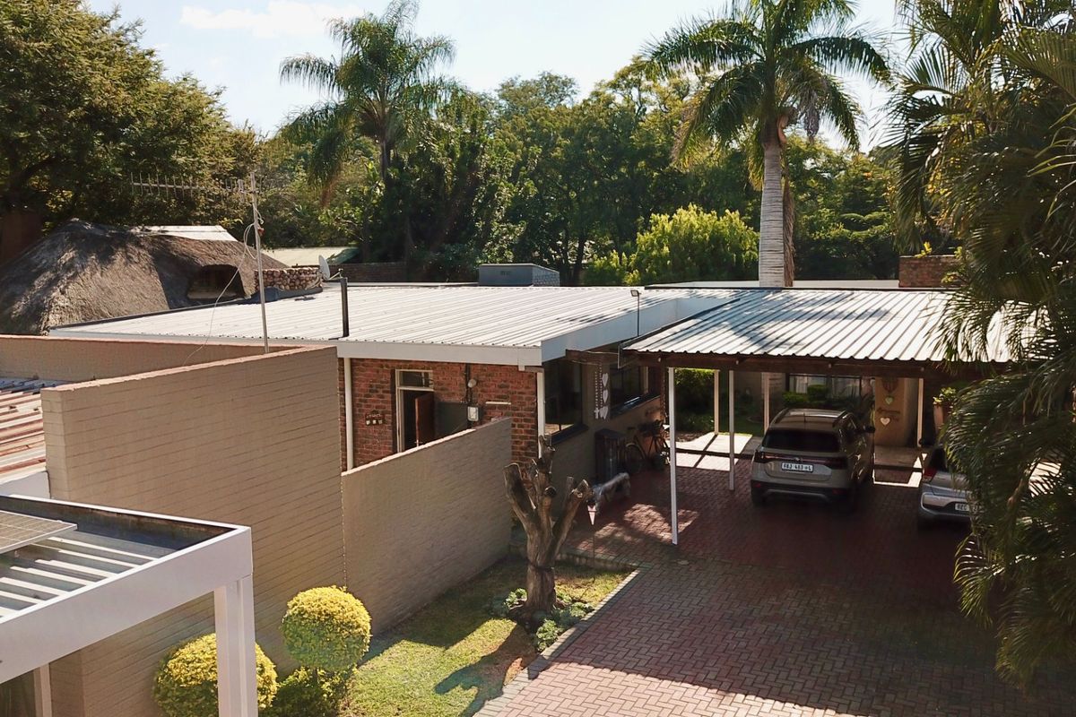 Beautiful house for sale in Bela Bela for established famalies - Photo 4