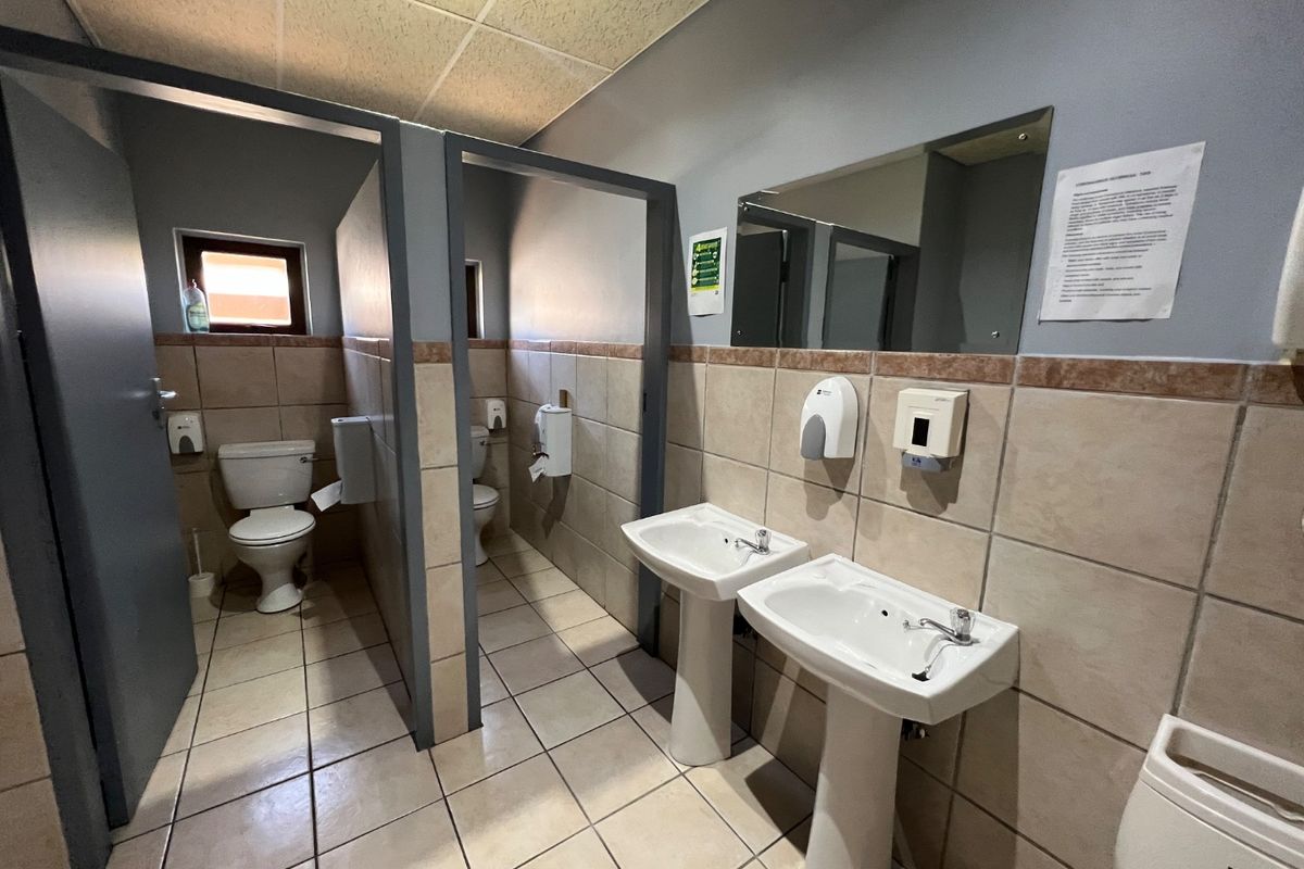 Prime Commercial Building for Sale in the Heart of Bendor, Polokwane - Photo 3