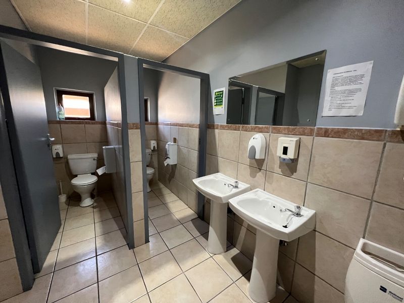 Prime Commercial Building for Sale in the Heart of Bendor, Polokwane - Photo 3