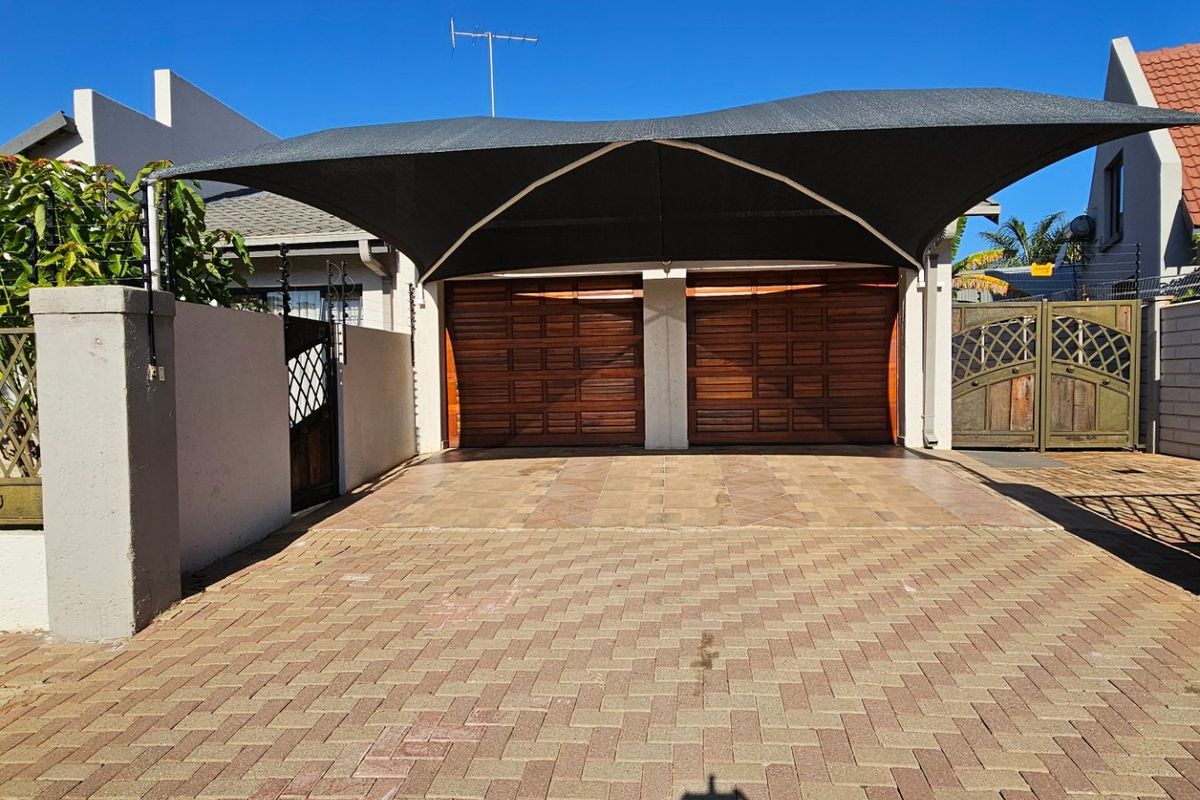 Stylish 4-Bedroom Family Home For Sale in Bendor  Polokwane - Photo 3