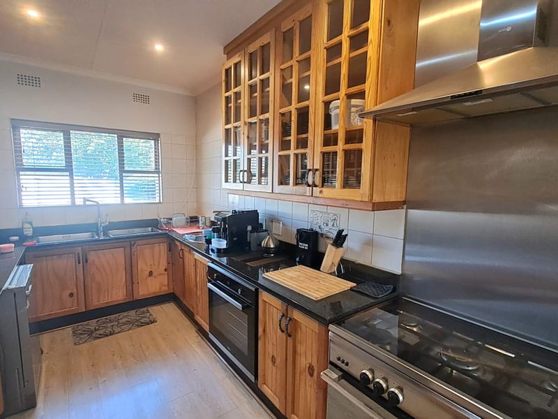 GREAT HOME... GREAT AREA... INTERESTED??? - Photo 8