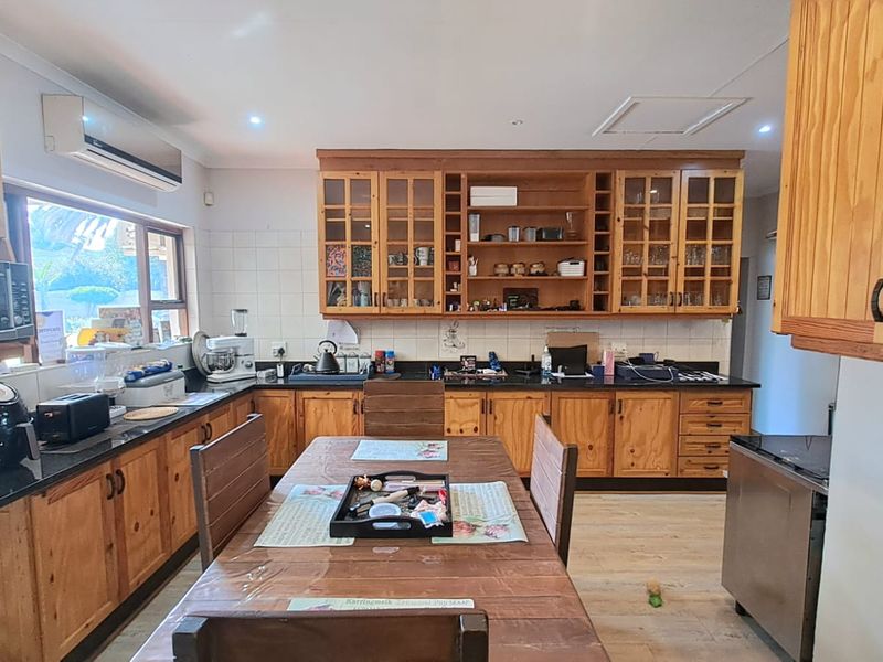 GREAT HOME... GREAT AREA... INTERESTED??? - Photo 5